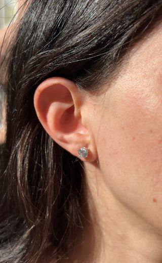 Diamond Stud Earrings in 14K Solid Gold