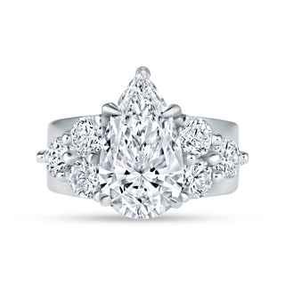 The Talia: 3CT Pear Cut Diamond in 14K Gold