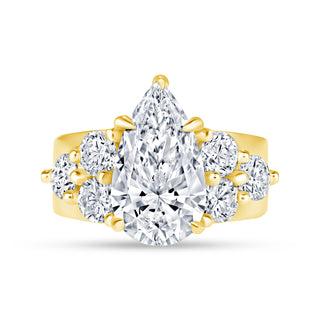 The Talia: 3CT Pear Cut Diamond in 14K Gold
