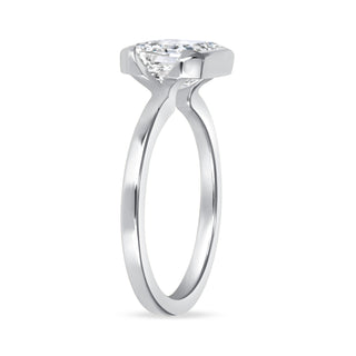 The Sophia: 2.5CT Emerald Cut Diamond in 14K Gold