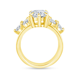 The Talia: 3CT Pear Cut Diamond in 14K Gold