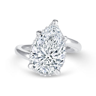 The Liora: 3CT Pear Cut Diamond in 14K Gold