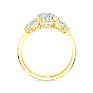 The Cleo: 3CT Oval Cut Diamond in 14K Gold
